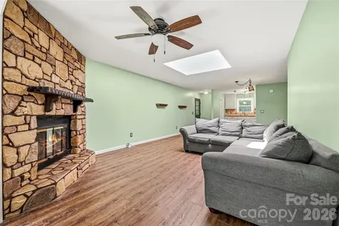 27 Unity Court Etowah NC 28729