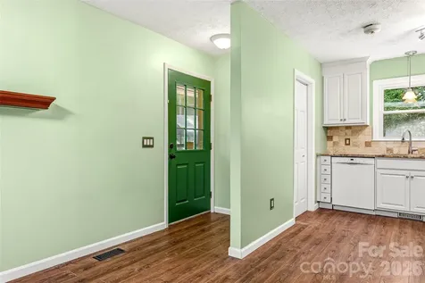 27 Unity Court Etowah NC 28729