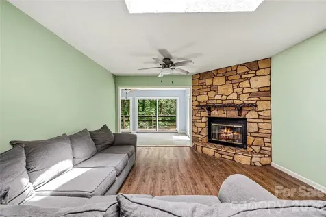 27 Unity Court Etowah NC 28729