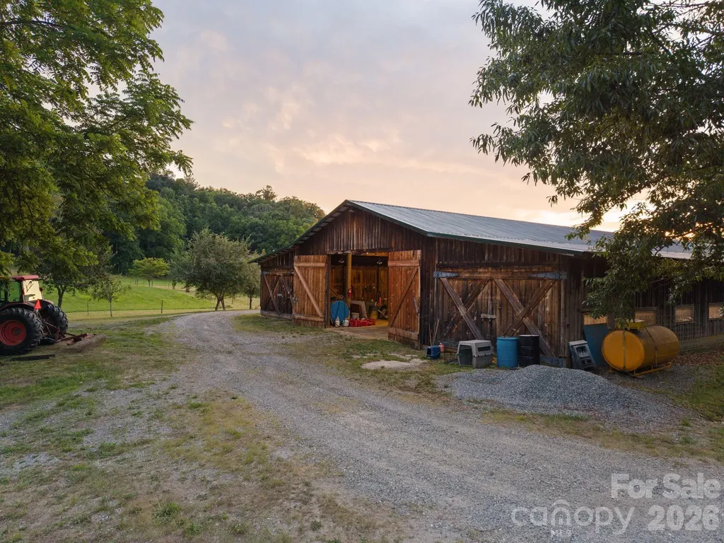 1372 Barnardsville Highway Barnardsville NC 28709