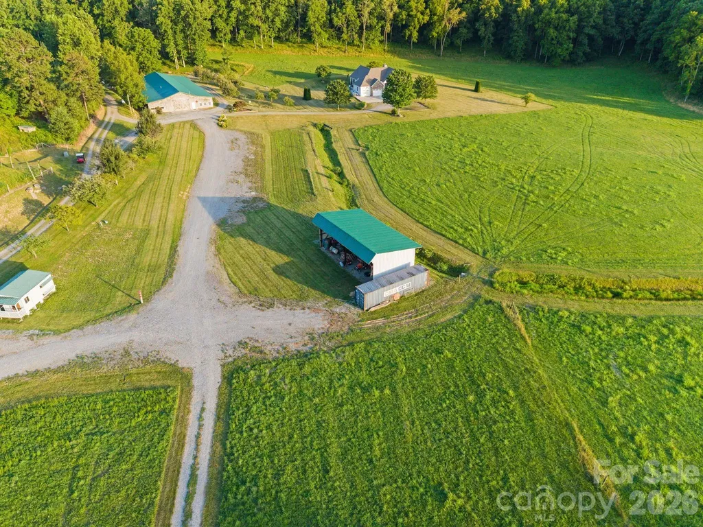 1372 Barnardsville Highway Barnardsville NC 28709