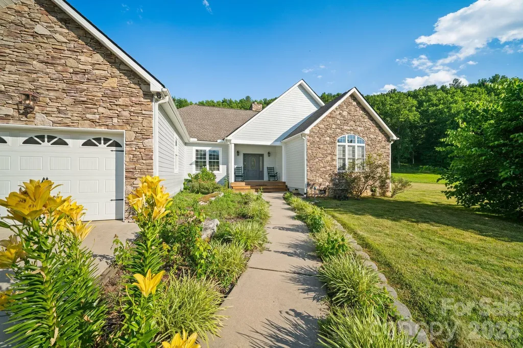 1372 Barnardsville Highway Barnardsville NC 28709