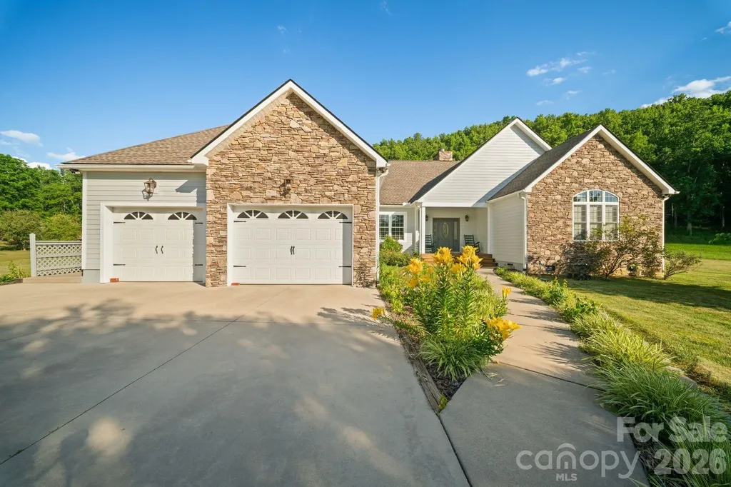 1372 Barnardsville Highway Barnardsville NC 28709