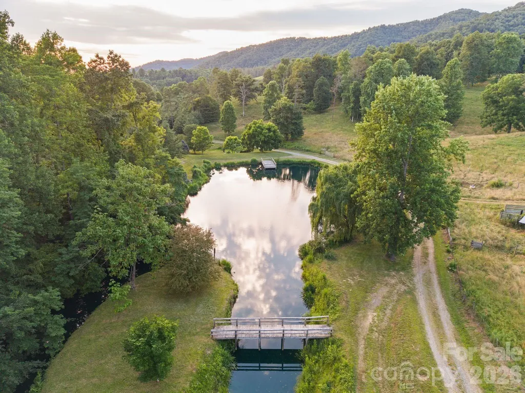 1372 Barnardsville Highway Barnardsville NC 28709