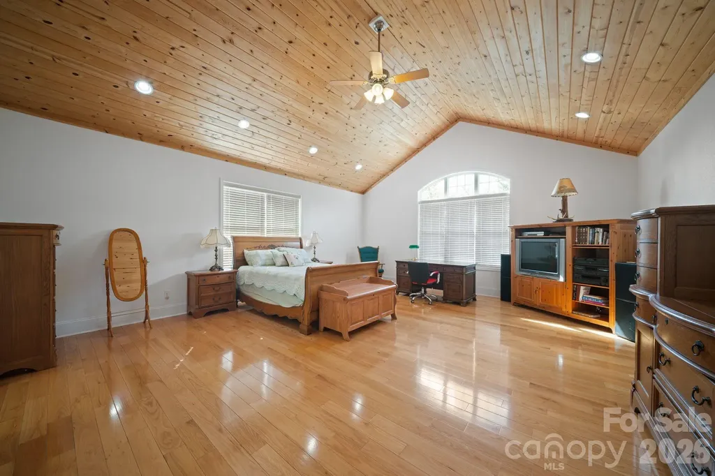 1372 Barnardsville Highway Barnardsville NC 28709