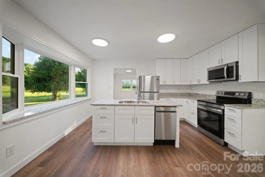 1372 Barnardsville Highway Barnardsville NC 28709