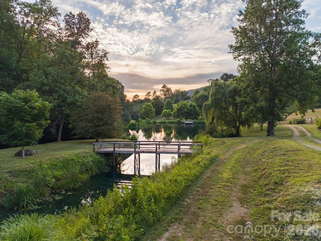 1372 Barnardsville Highway Barnardsville NC 28709