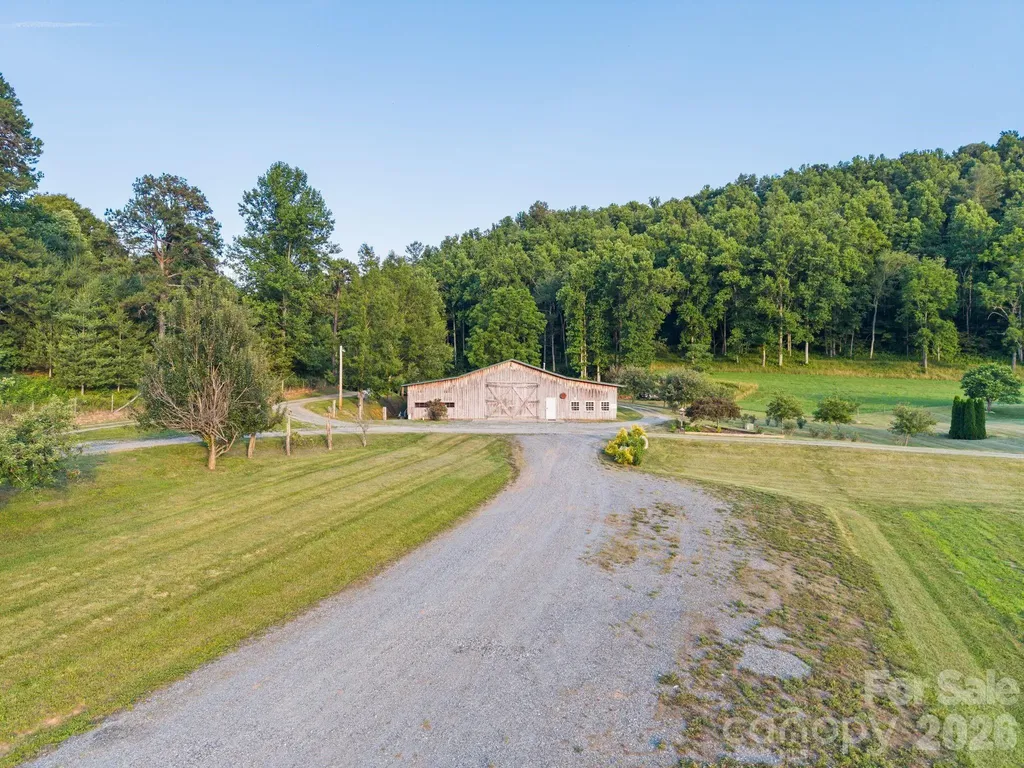 1372 Barnardsville Highway Barnardsville NC 28709