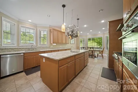 1372 Barnardsville Highway Barnardsville NC 28709