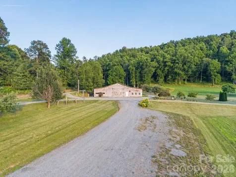 1372 Barnardsville Highway Barnardsville NC 28709