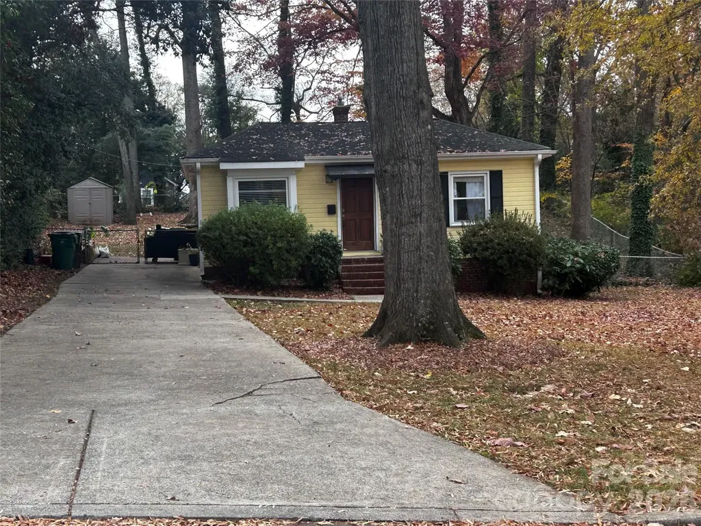 1819 Arnold Drive Charlotte NC 28205