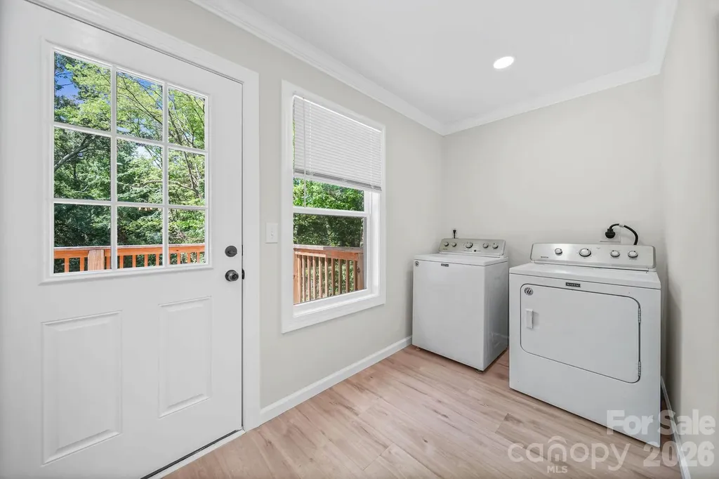 253 Hall Avenue NW Concord NC 28027