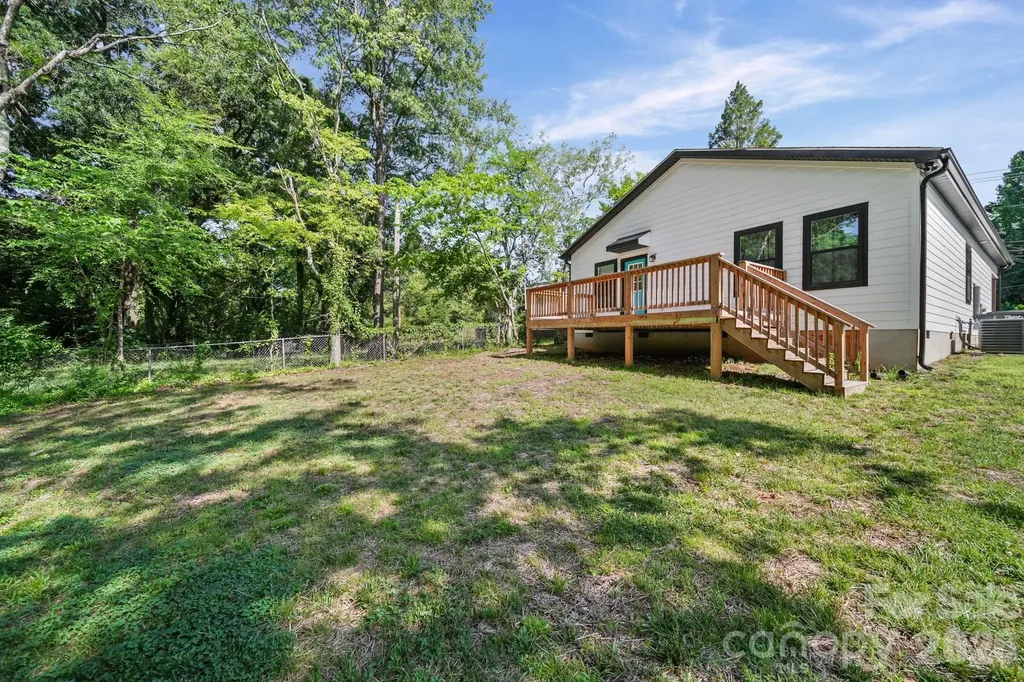253 Hall Avenue NW Concord NC 28027