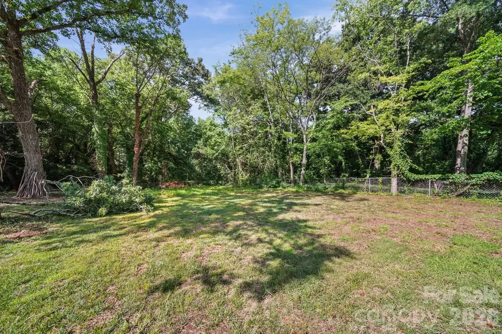 253 Hall Avenue NW Concord NC 28027