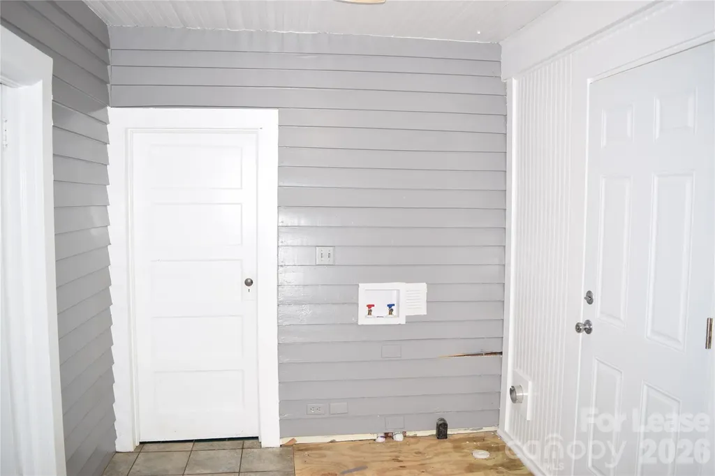 223 Maple Street Statesville NC 28677