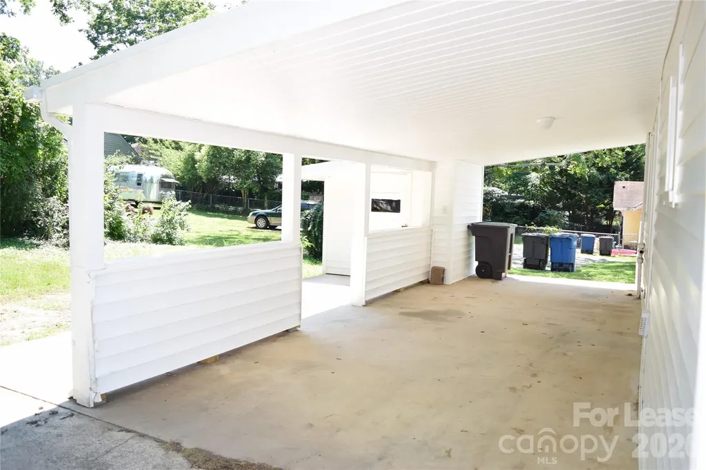 223 Maple Street Statesville NC 28677
