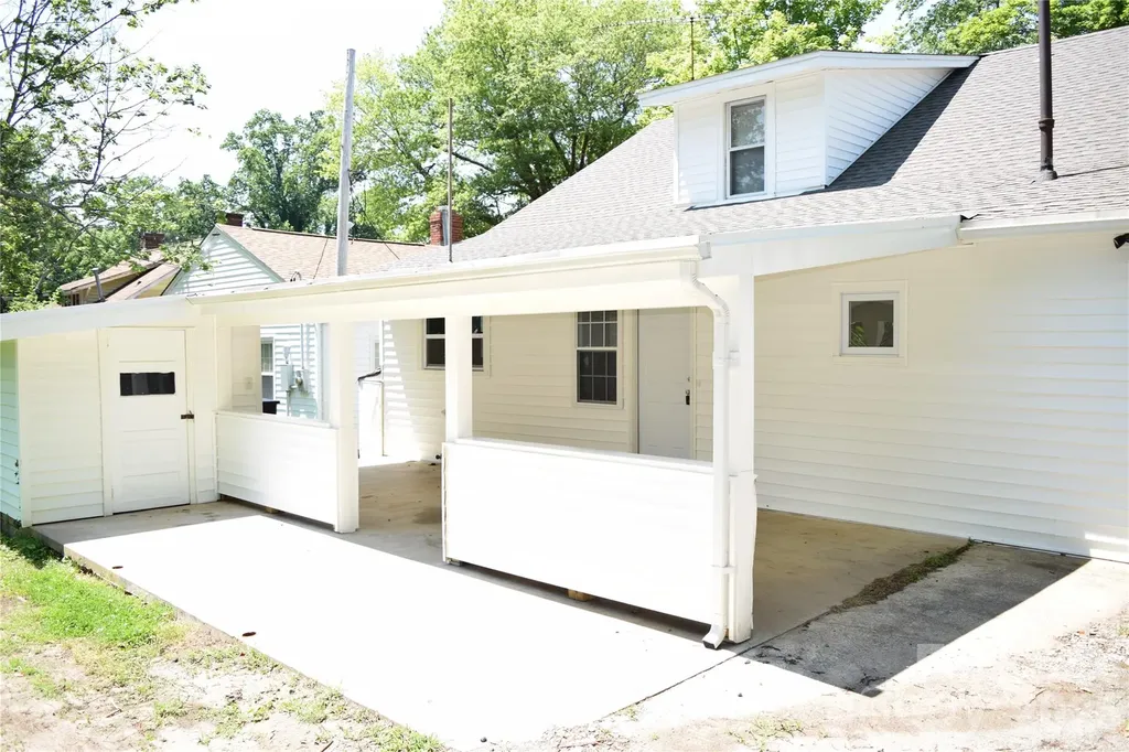 223 Maple Street Statesville NC 28677
