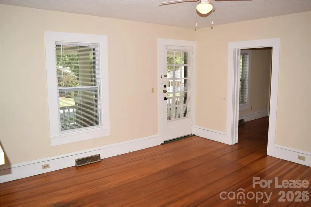 223 Maple Street Statesville NC 28677