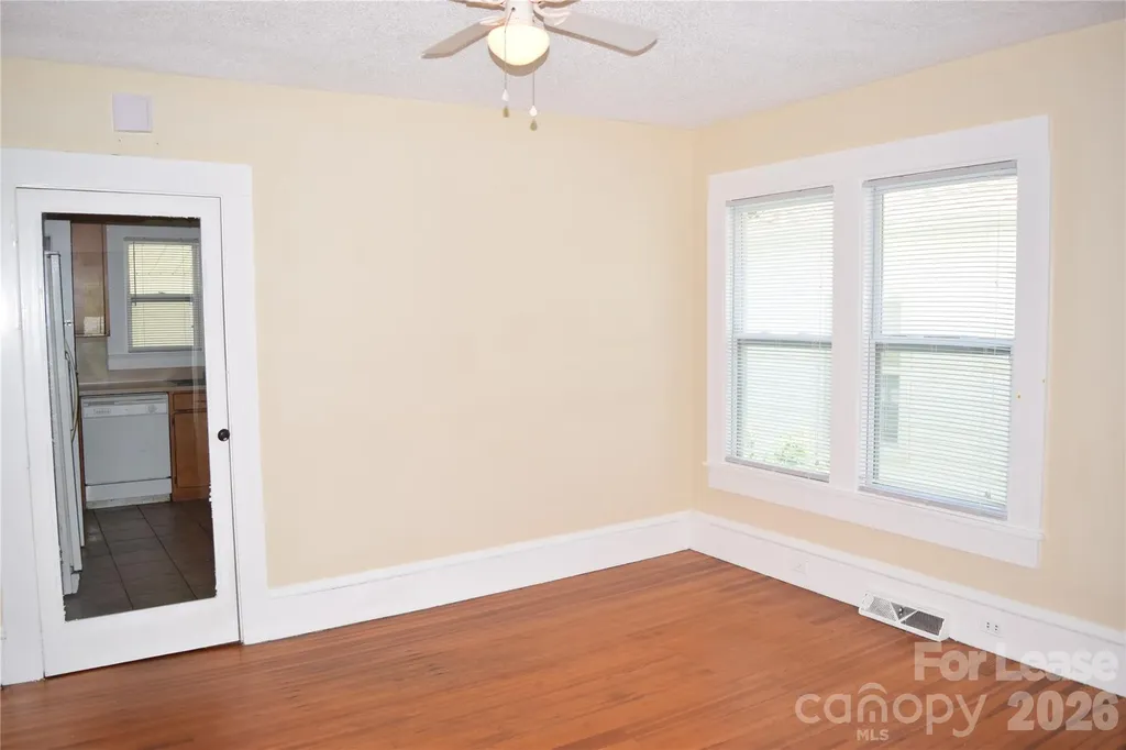 223 Maple Street Statesville NC 28677
