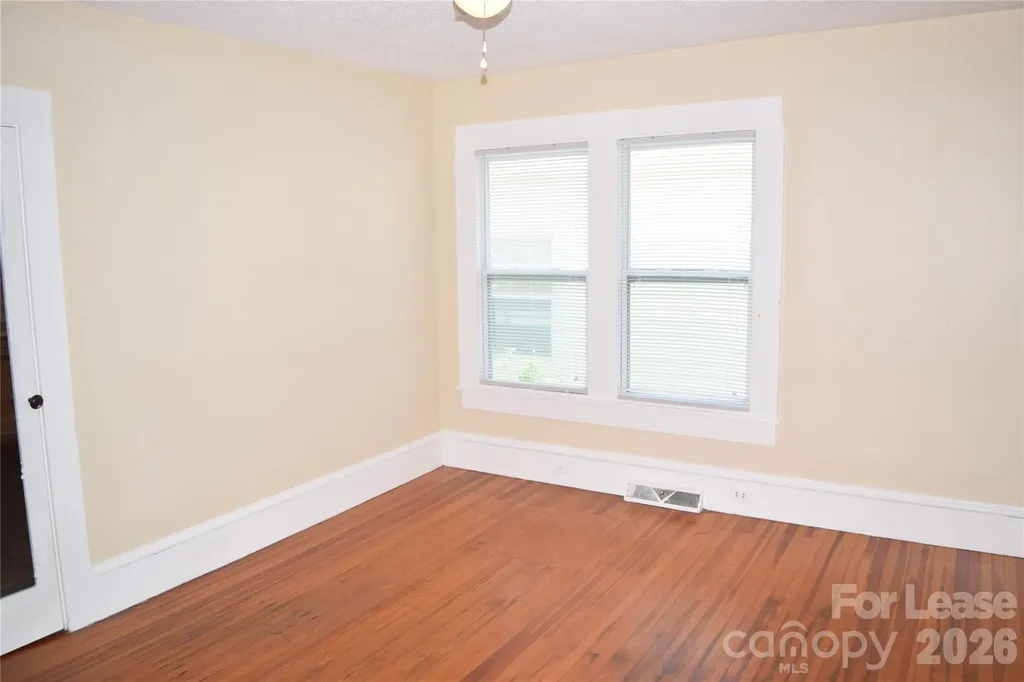 223 Maple Street Statesville NC 28677