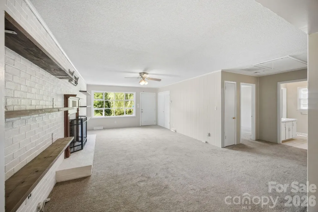 1401 Grovewood Drive Charlotte NC 28208