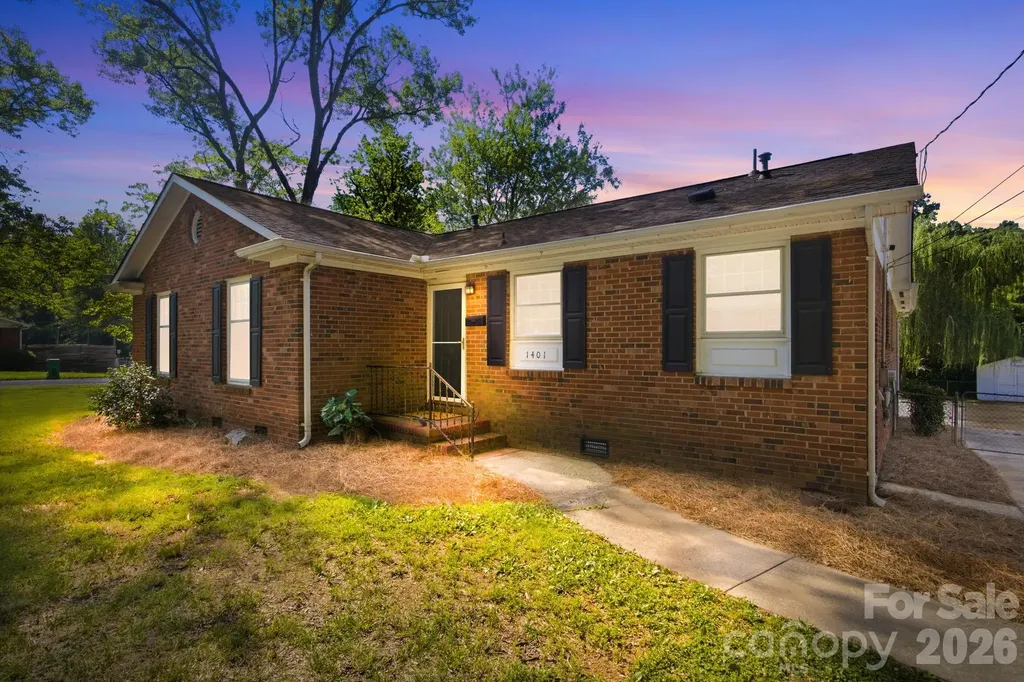 1401 Grovewood Drive Charlotte NC 28208