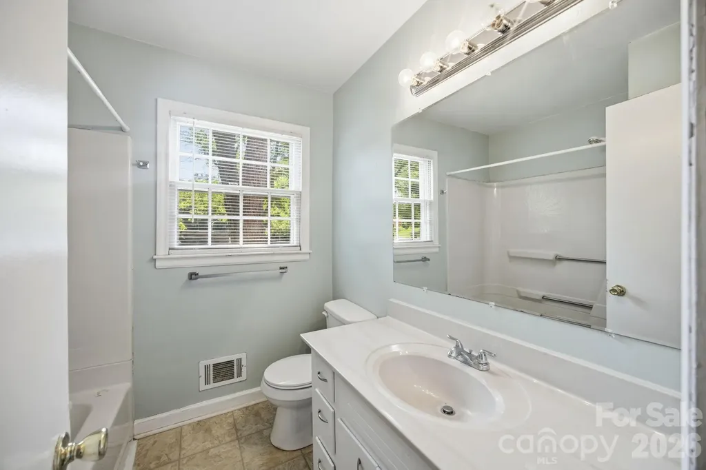1401 Grovewood Drive Charlotte NC 28208