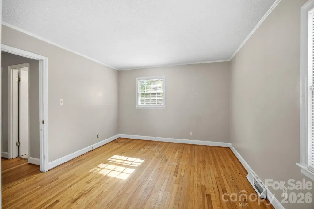 1401 Grovewood Drive Charlotte NC 28208