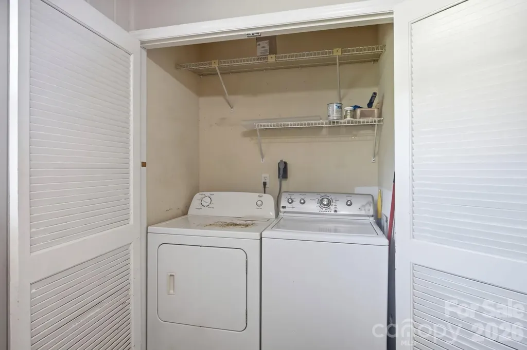 1401 Grovewood Drive Charlotte NC 28208