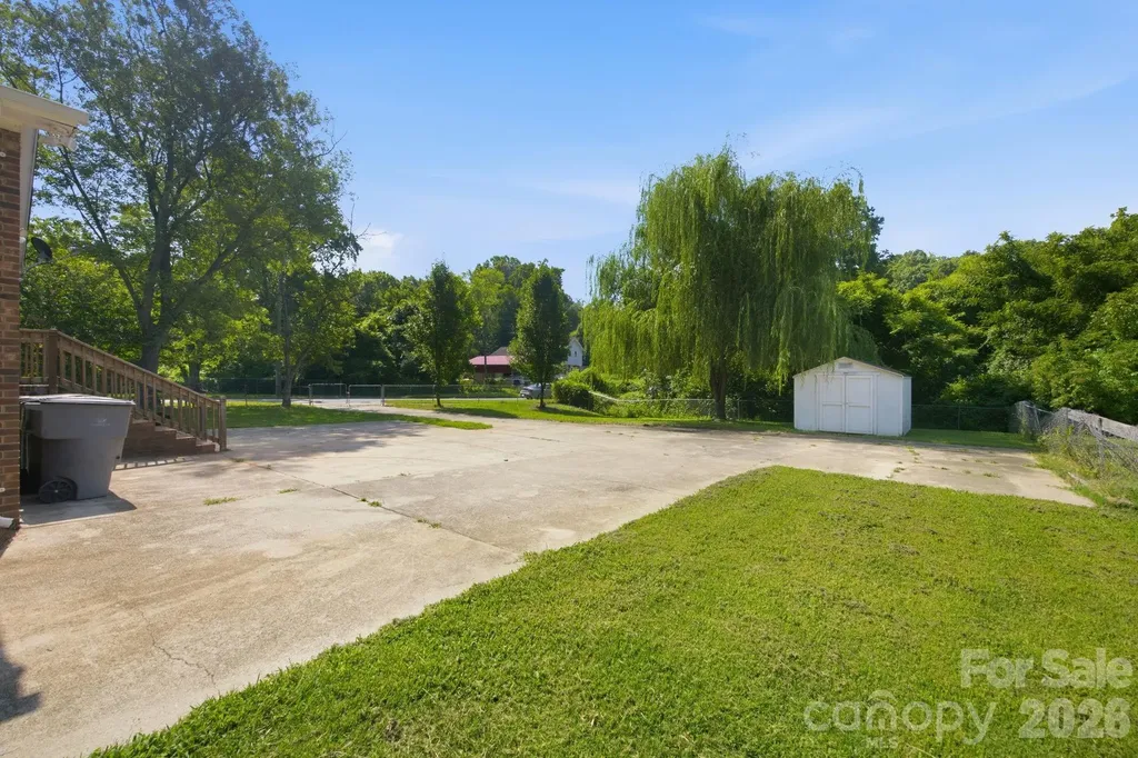 1401 Grovewood Drive Charlotte NC 28208
