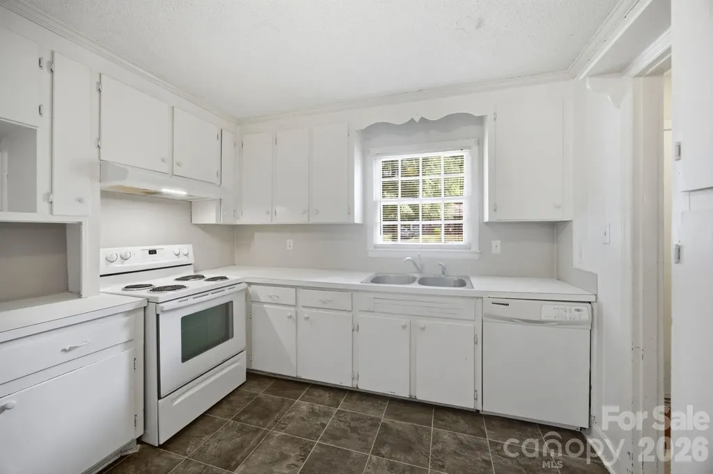 1401 Grovewood Drive Charlotte NC 28208
