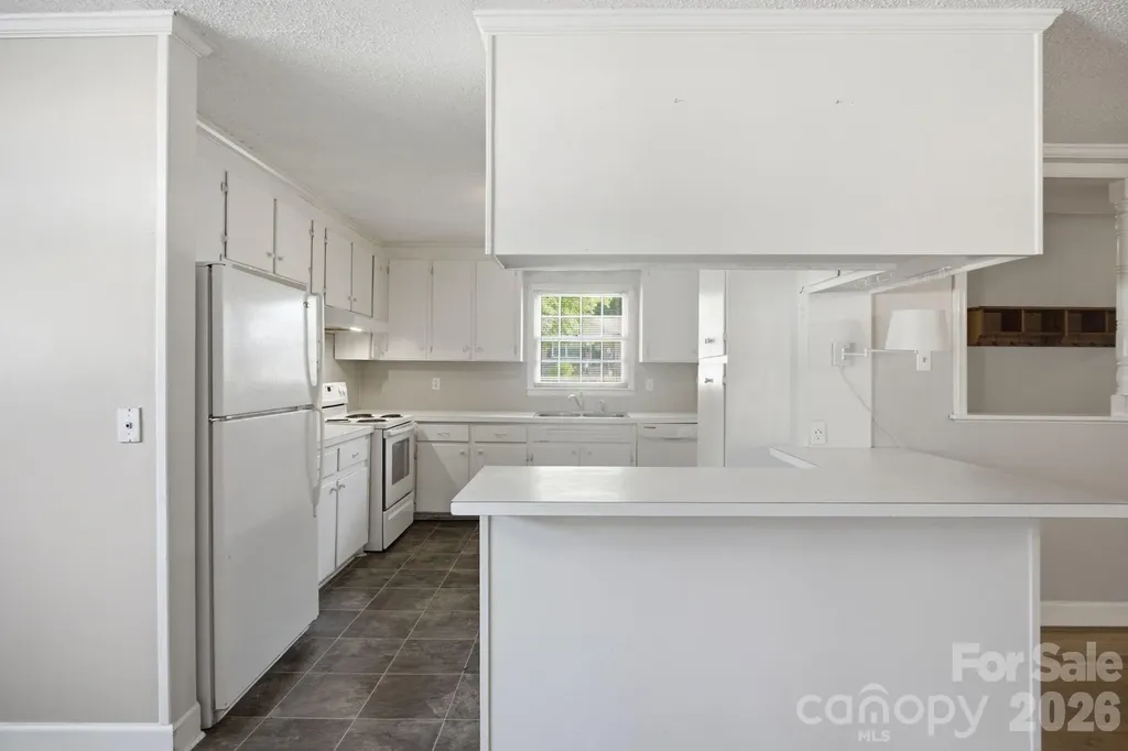 1401 Grovewood Drive Charlotte NC 28208
