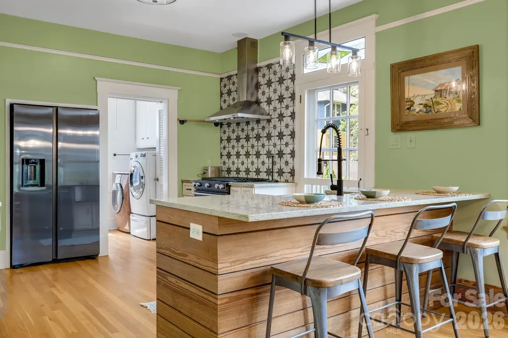9 Houston Street Asheville NC 28801