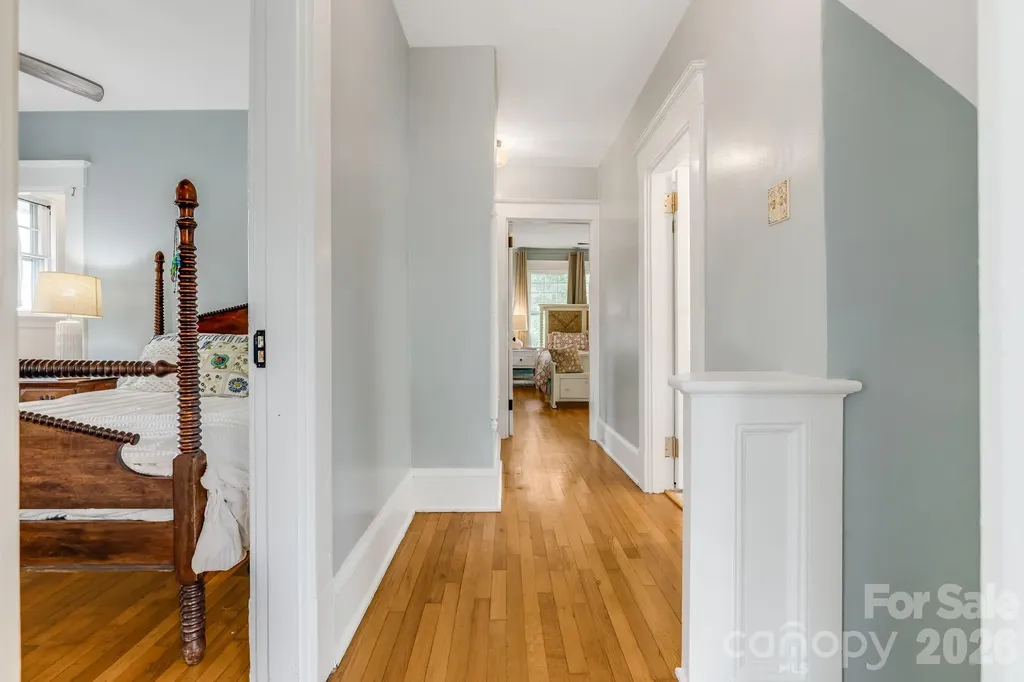 9 Houston Street Asheville NC 28801