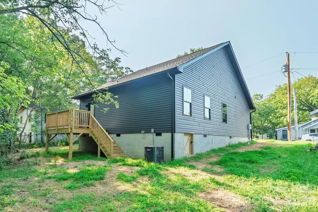 1033 Martin Luther King Jr Drive Albemarle NC 28001