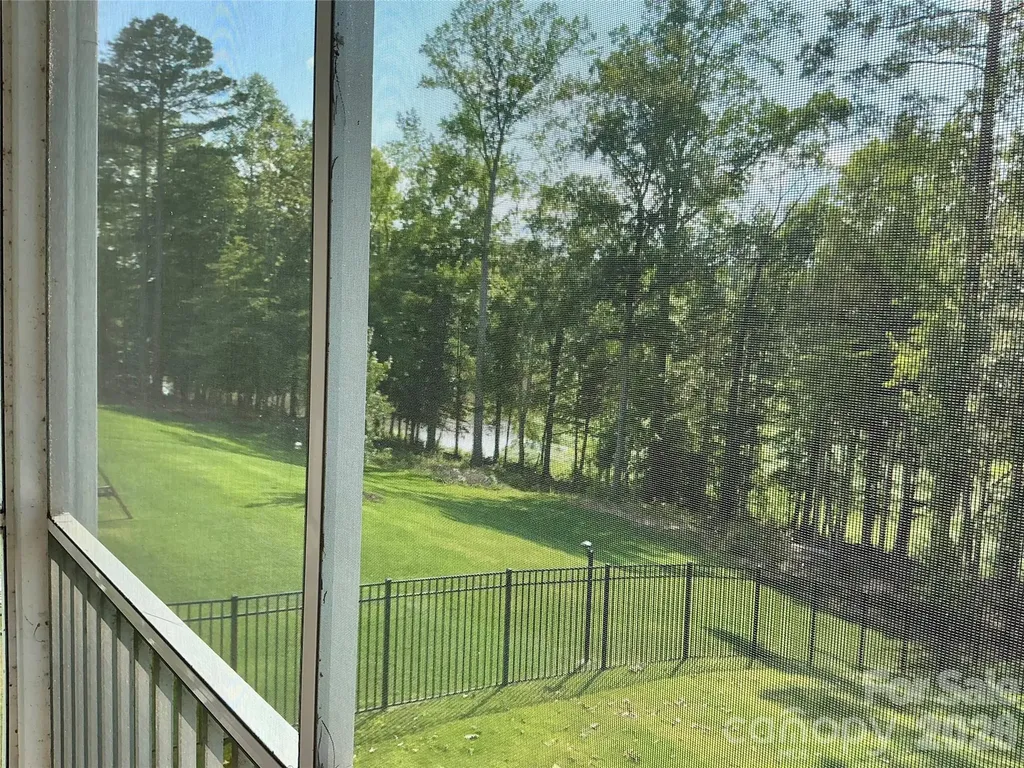 199 Hamptons Cove Road Troutman NC 28166