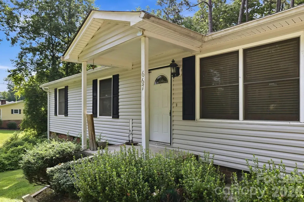 667 Niblick Drive Gastonia NC 28054