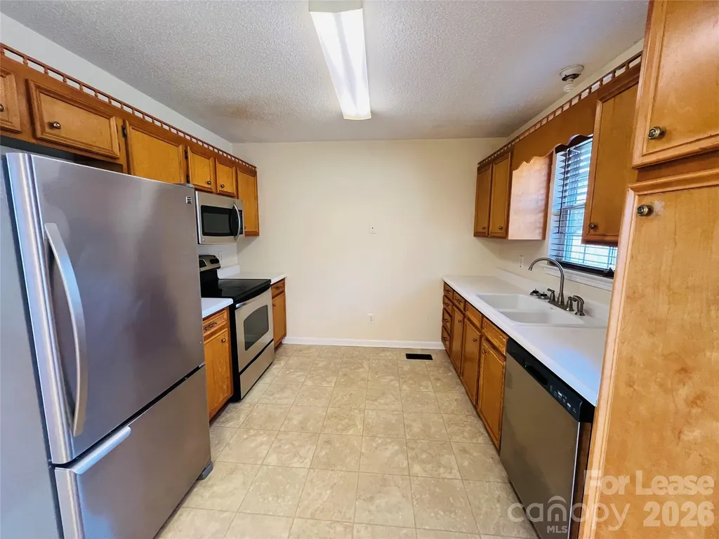 2050 Rocketts Way Newton NC 28658