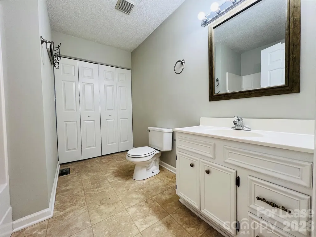 2050 Rocketts Way Newton NC 28658