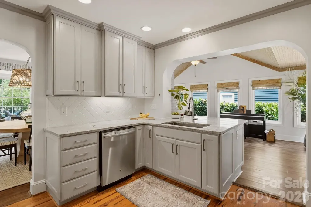 3134 Country Club Drive Charlotte NC 28205