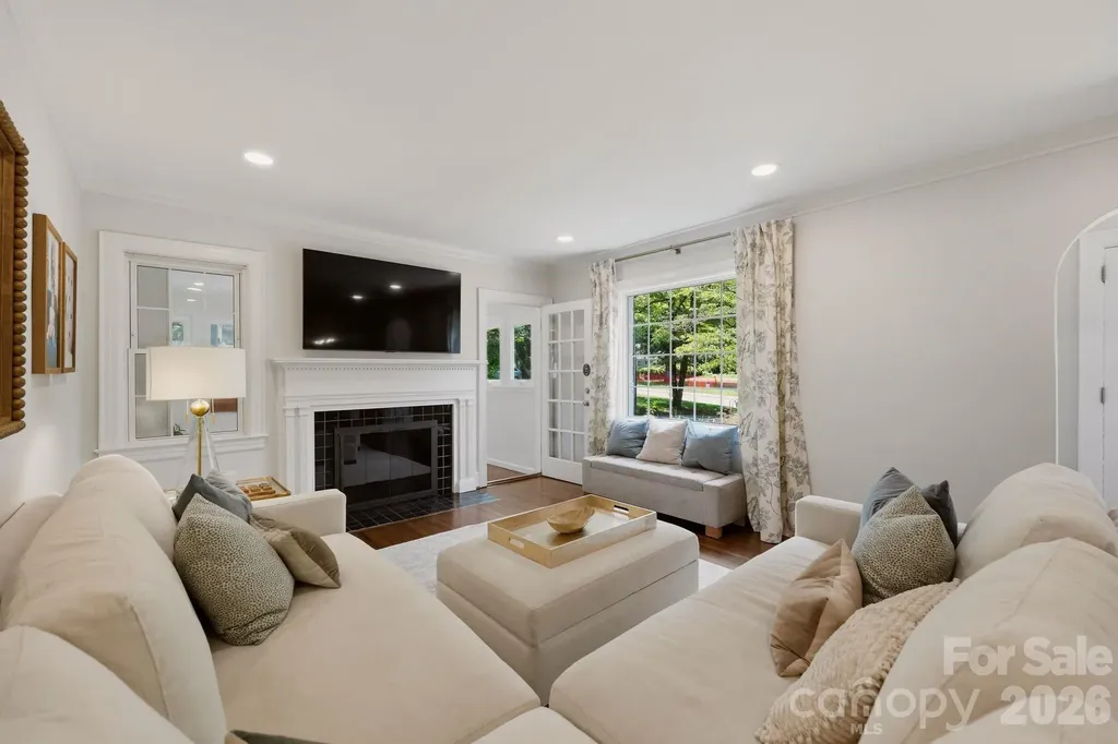 3134 Country Club Drive Charlotte NC 28205