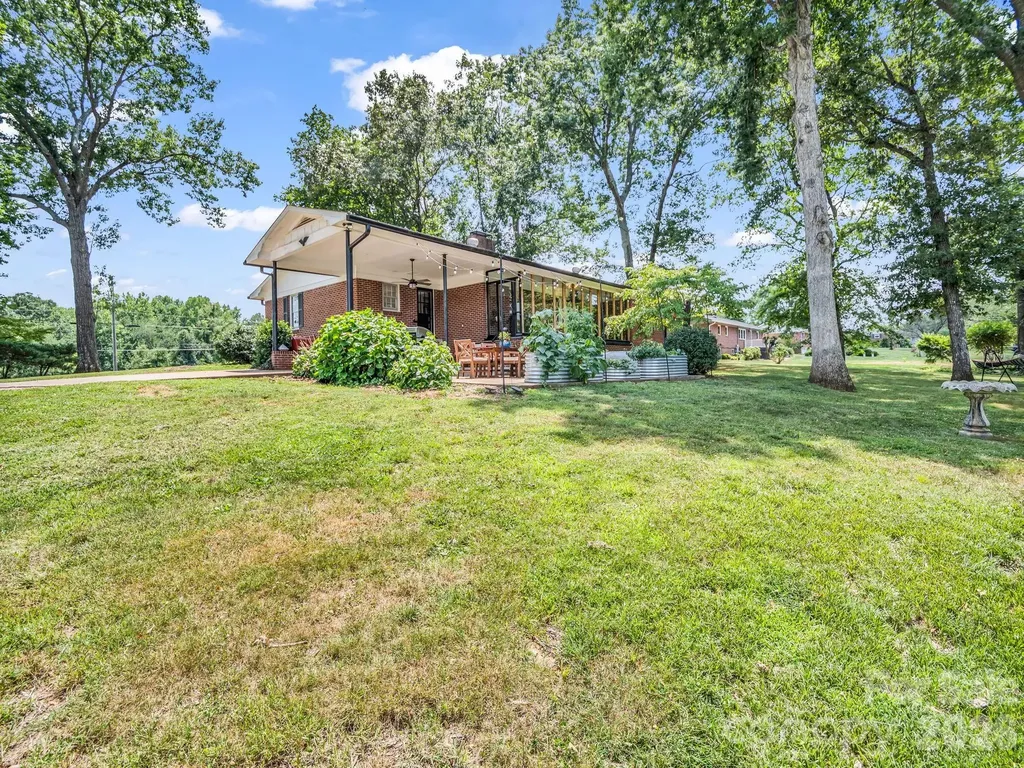 201 Lincoln Road Forest City NC 28043