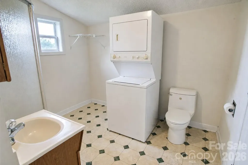 275 Noel Road Harmony NC 28634