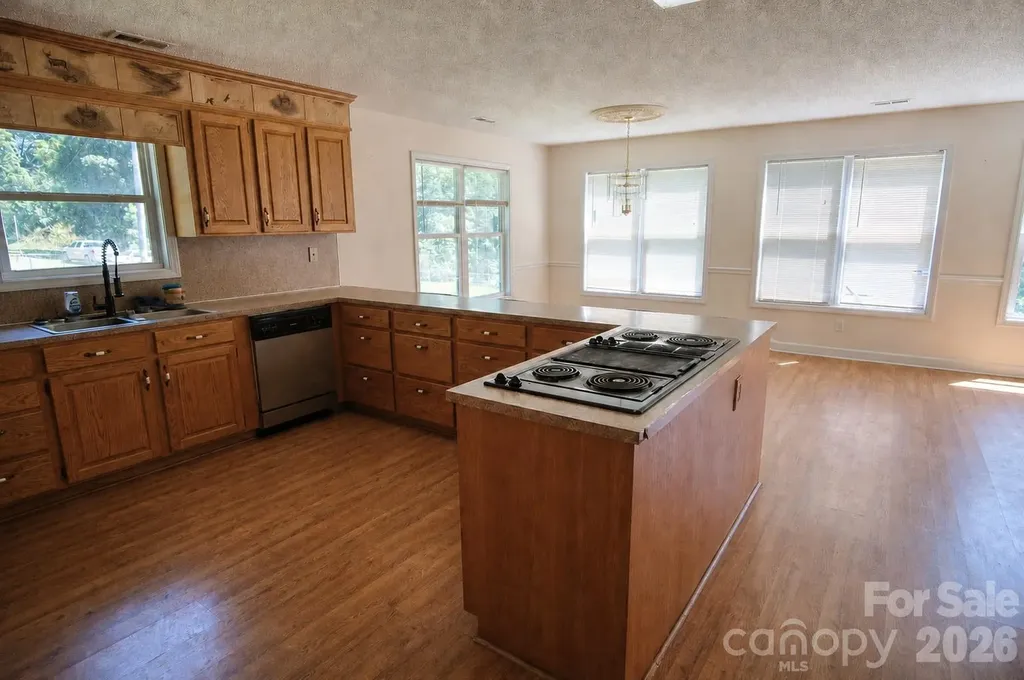 275 Noel Road Harmony NC 28634