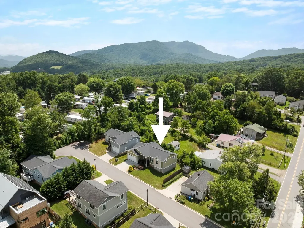 7 May Street Asheville NC 28803