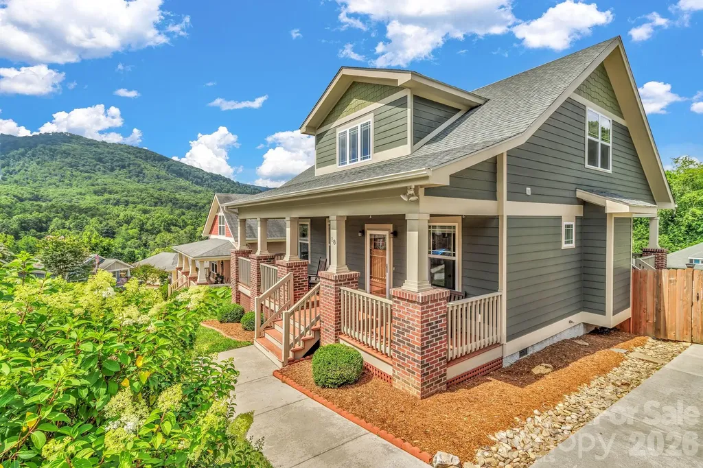 18 Byrdcliffe Lane Asheville NC 28805