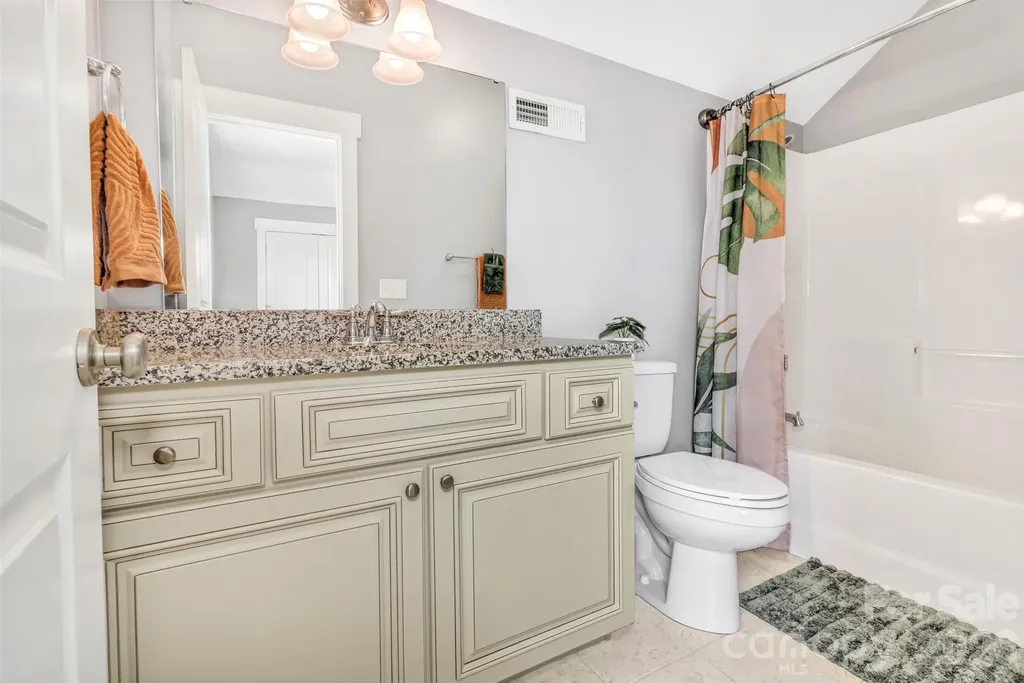 18 Byrdcliffe Lane Asheville NC 28805