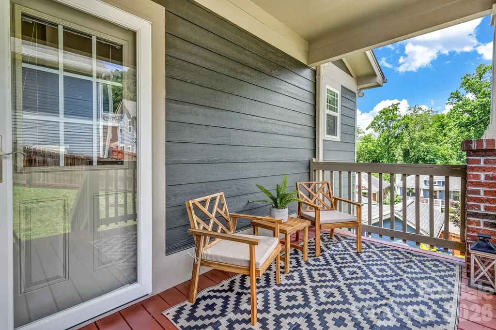 18 Byrdcliffe Lane Asheville NC 28805