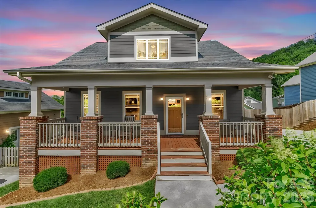 18 Byrdcliffe Lane Asheville NC 28805