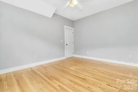 18 Byrdcliffe Lane Asheville NC 28805